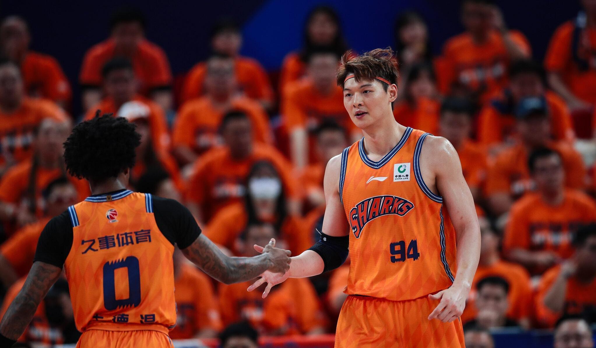 ESPN发布下赛季战力榜：雷霆马刺前二 尼克斯第三'>
                                        </a>
                                      </li> </ul>
            </div>
        </div>

        <div class=