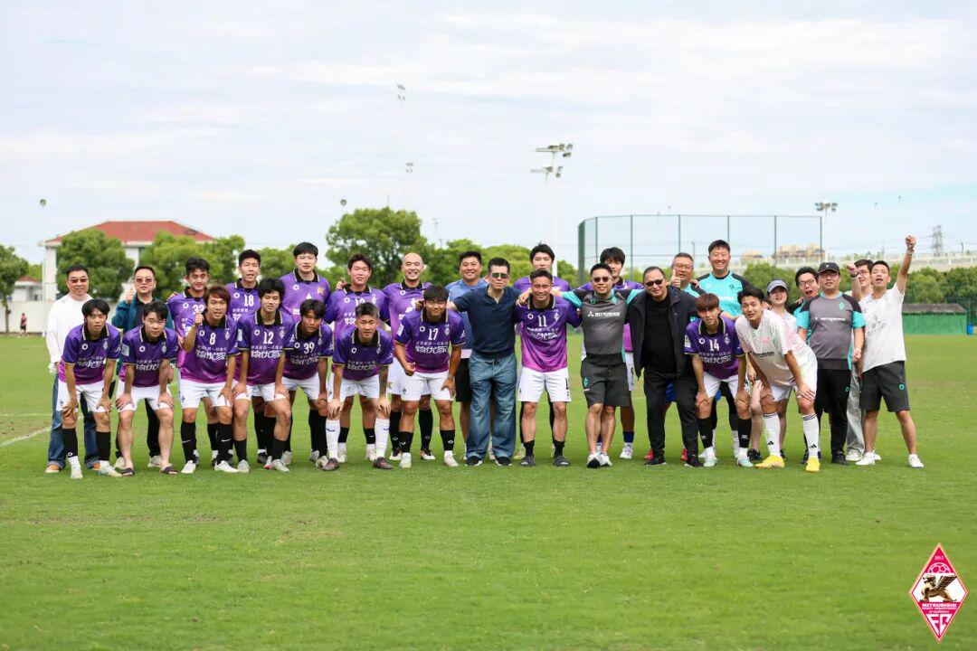 卢卡库替补造乌龙，比利时战平埃及'>
                                        </a>
                                      </li> <li class='hiSlider-item td-dynamic-news-card'>
                                        <a href=