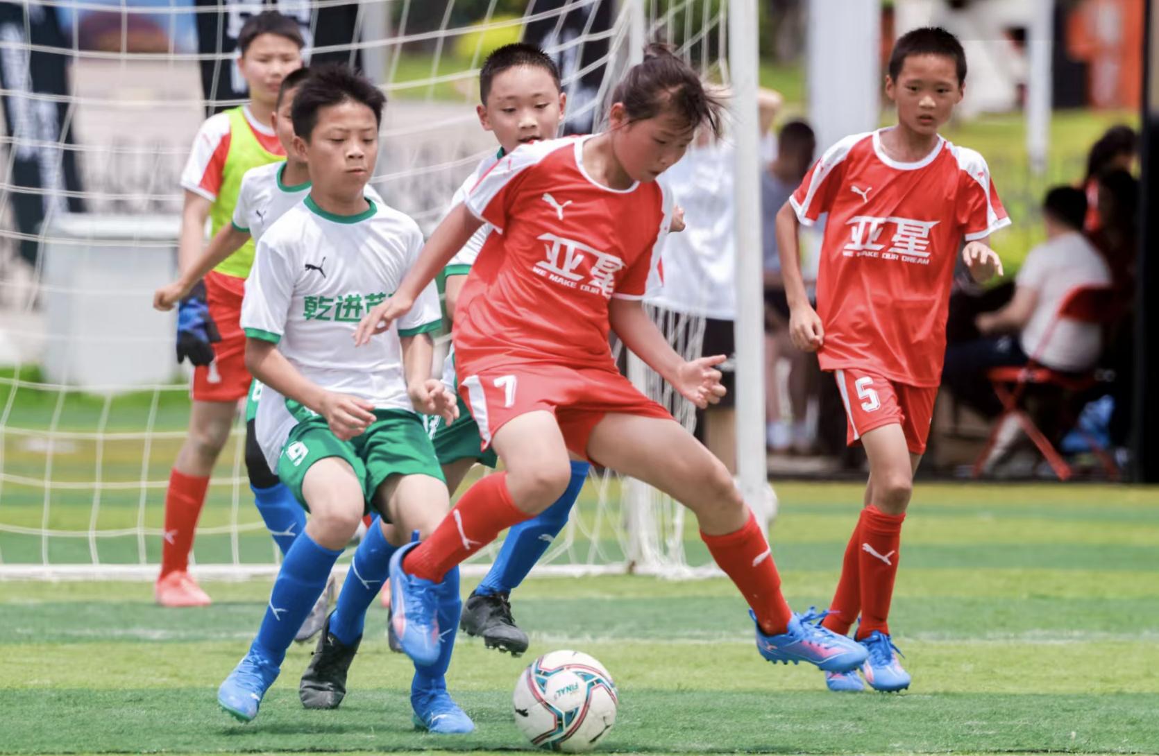 罗马诺：米兰已经在为克勒舍准备合同，法兰克福对时机很不满'>
                                        </a>
                                      </li> <li class='hiSlider-item td-dynamic-news-card'>
                                        <a href=